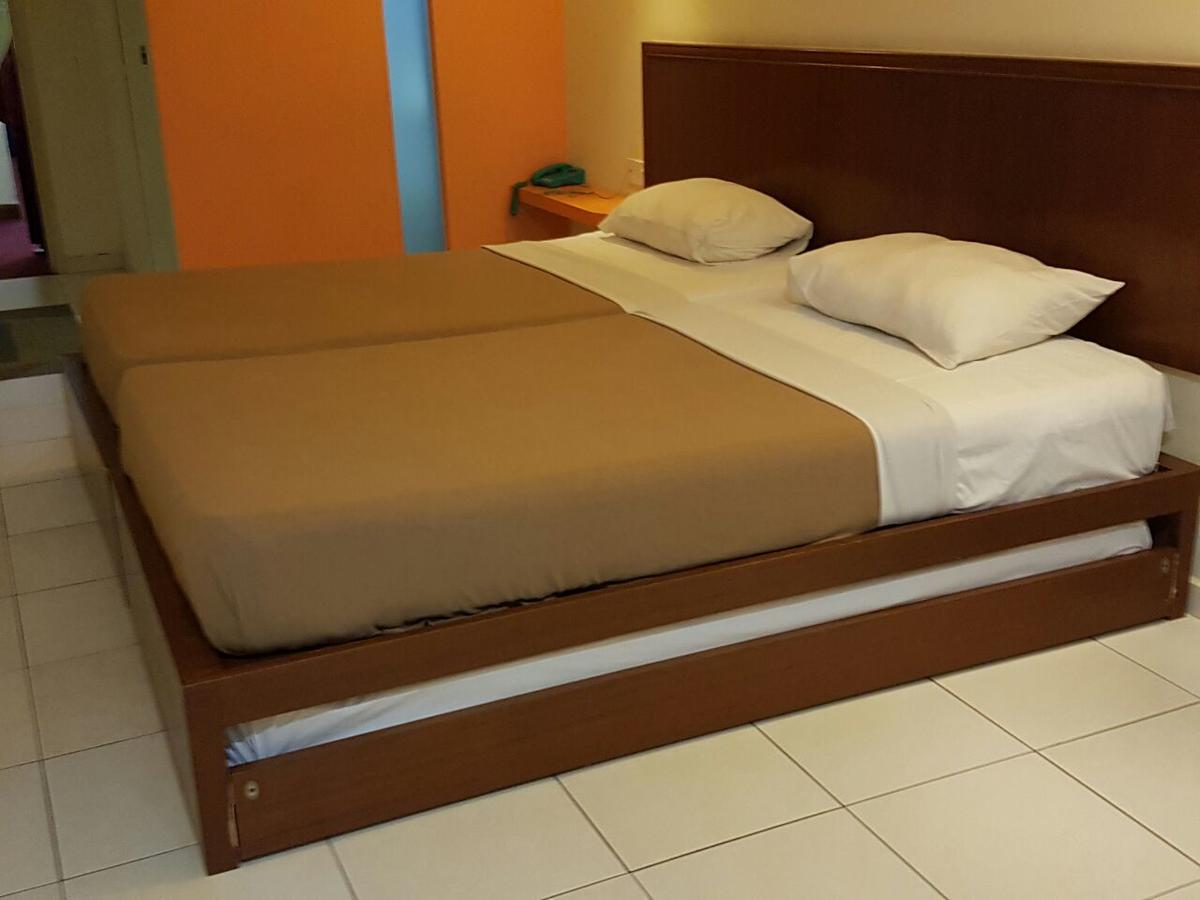 Newbridge Hotel Malacca ภายนอก รูปภาพ